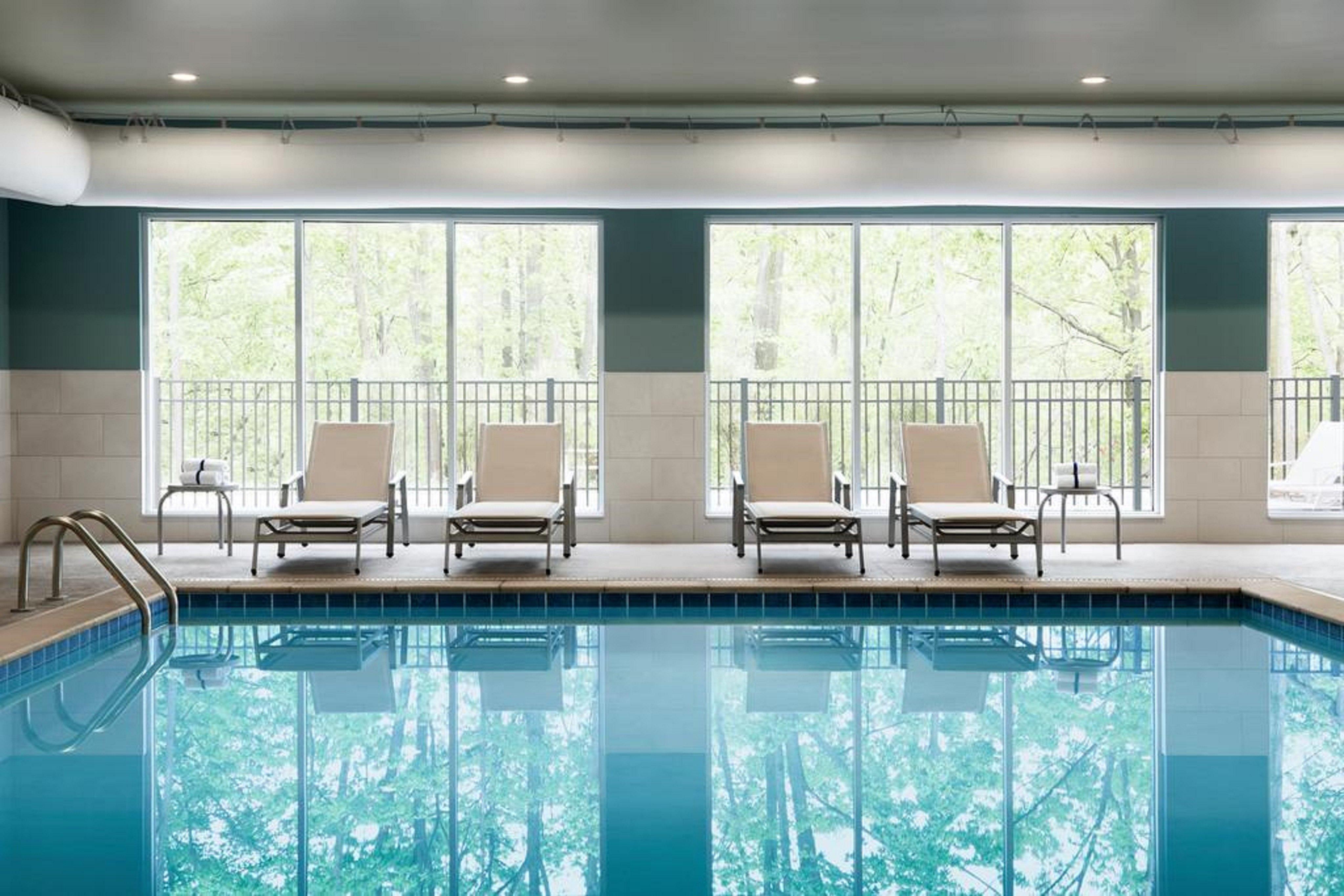 Holiday Inn Express & Suites Butler By Ihg Extérieur photo