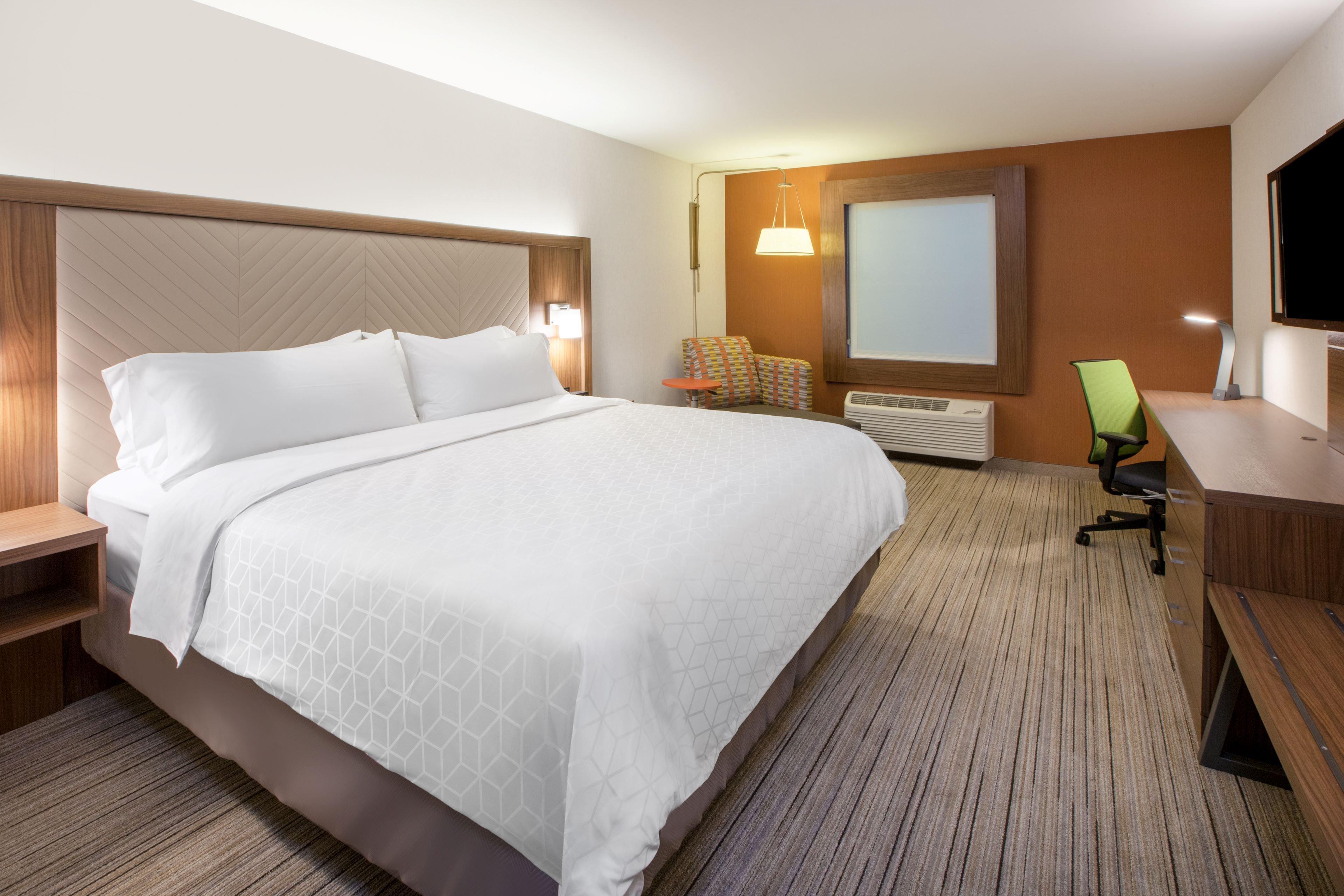 Holiday Inn Express & Suites Butler By Ihg Extérieur photo