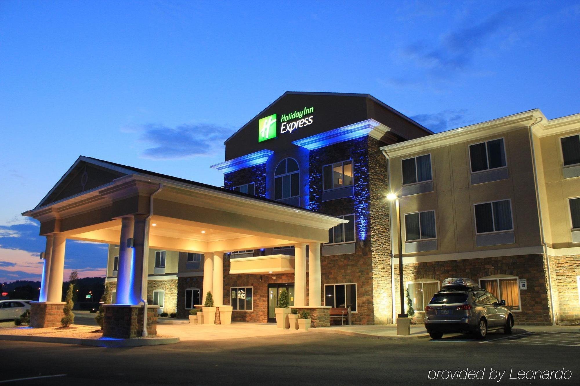 Holiday Inn Express & Suites Butler By Ihg Extérieur photo