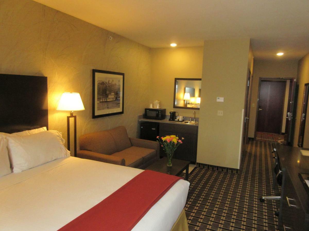 Holiday Inn Express & Suites Butler By Ihg Extérieur photo